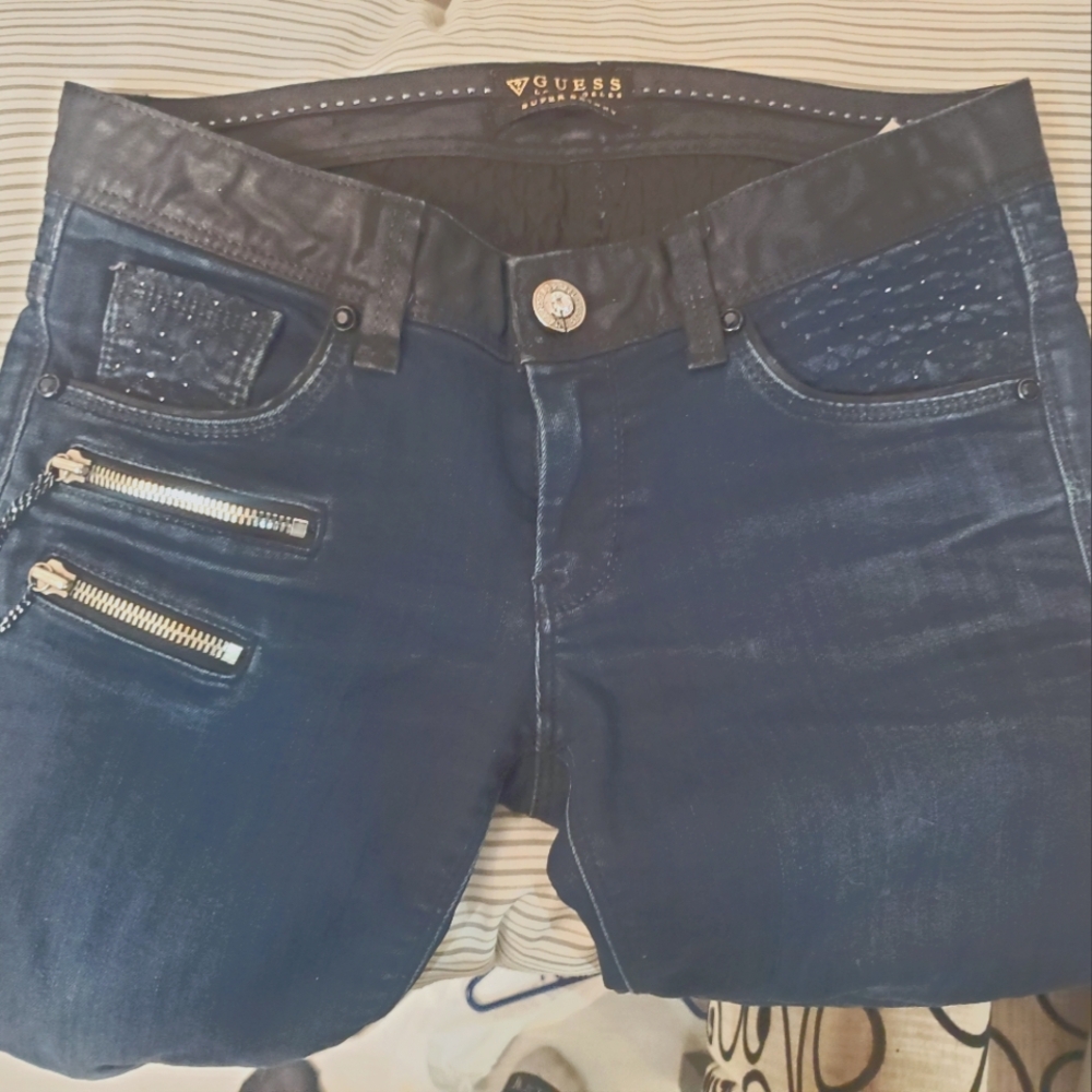 VERY RARE!!! GUESS SUPER SKINNY JEAN